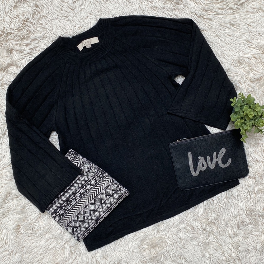 Loft Ribbed Knit Wide Sleeve Sweater 💗 Black